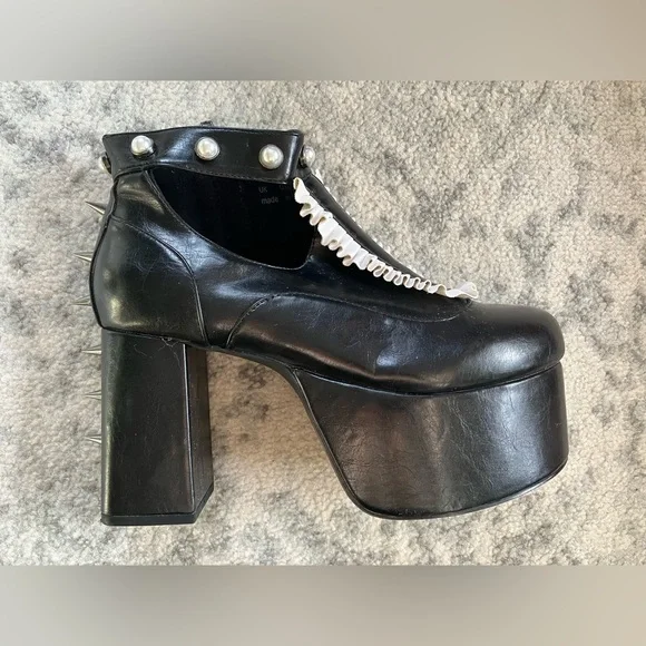 Disturbia “Lolita” Platform Heels - Picture 4 of 6